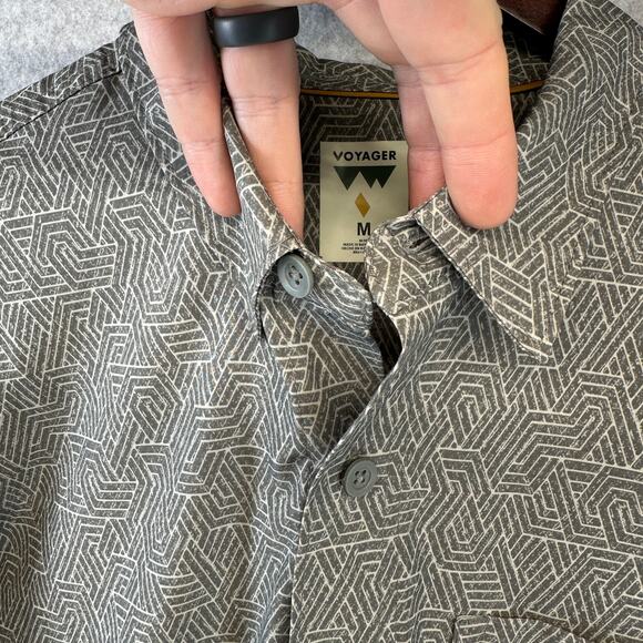 Voyager Alpine Shirt Mens Medium Gray Geometric Short Sleeve Button Up Pocket - Picture 3 of 13